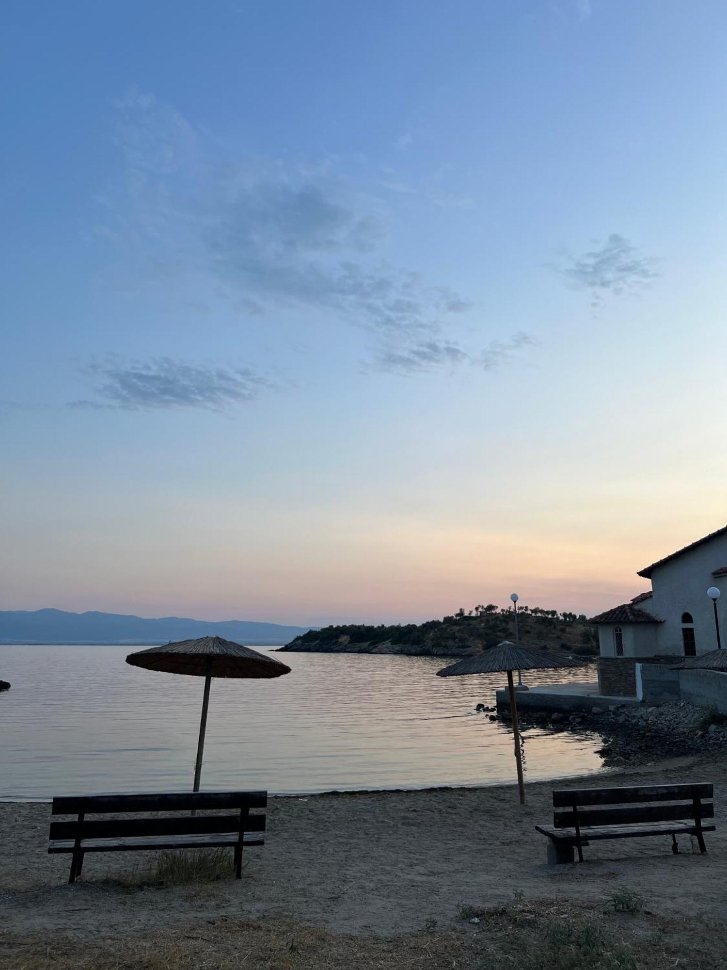 Aiolos Seaside Apartment Marathos  Ngoại thất bức ảnh